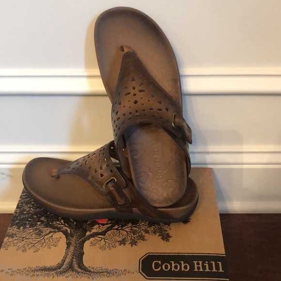 Cobb Hill sandals - Picture 2 of 3
